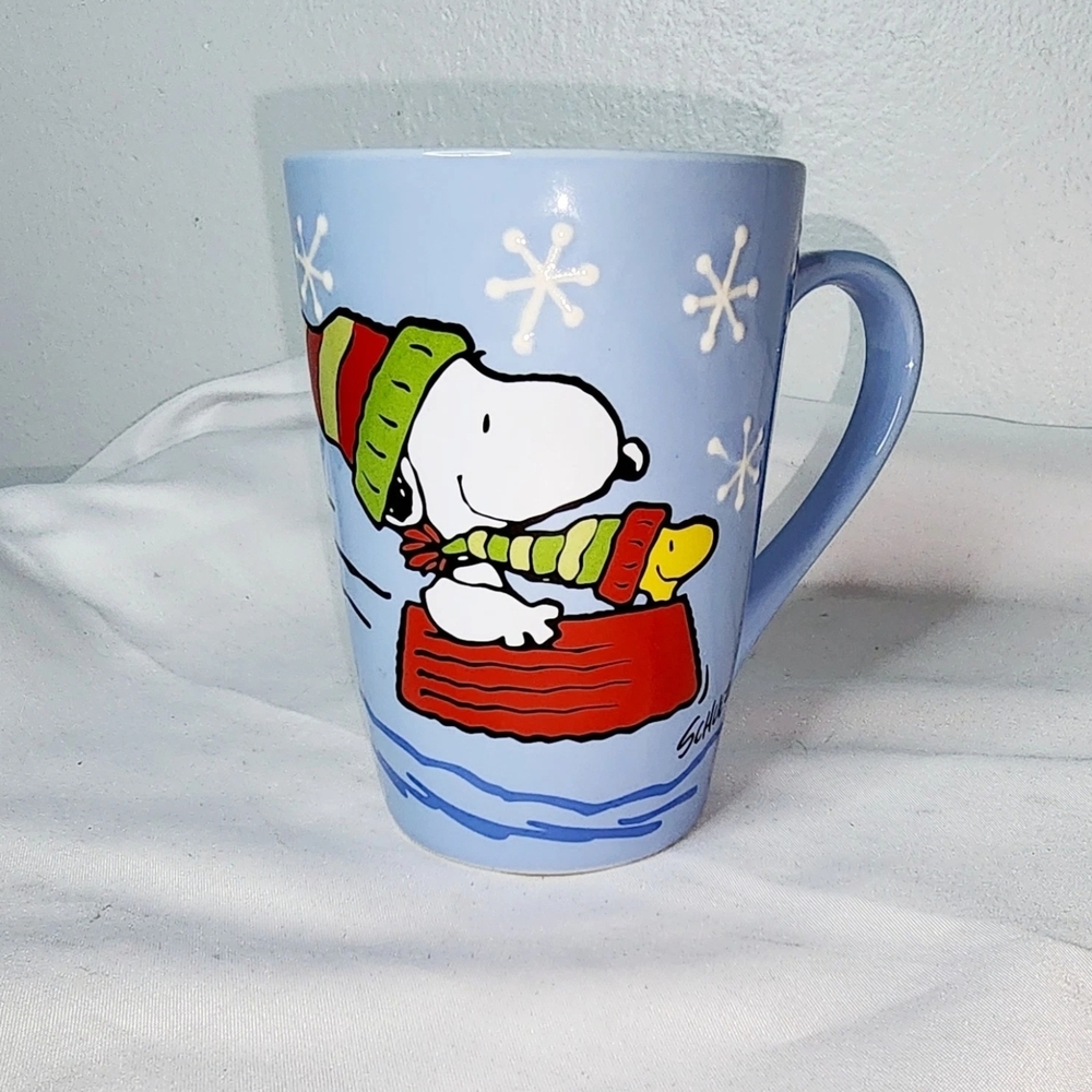 Hallmark Cards Inc Peanuts Snoopy Winter Sledding